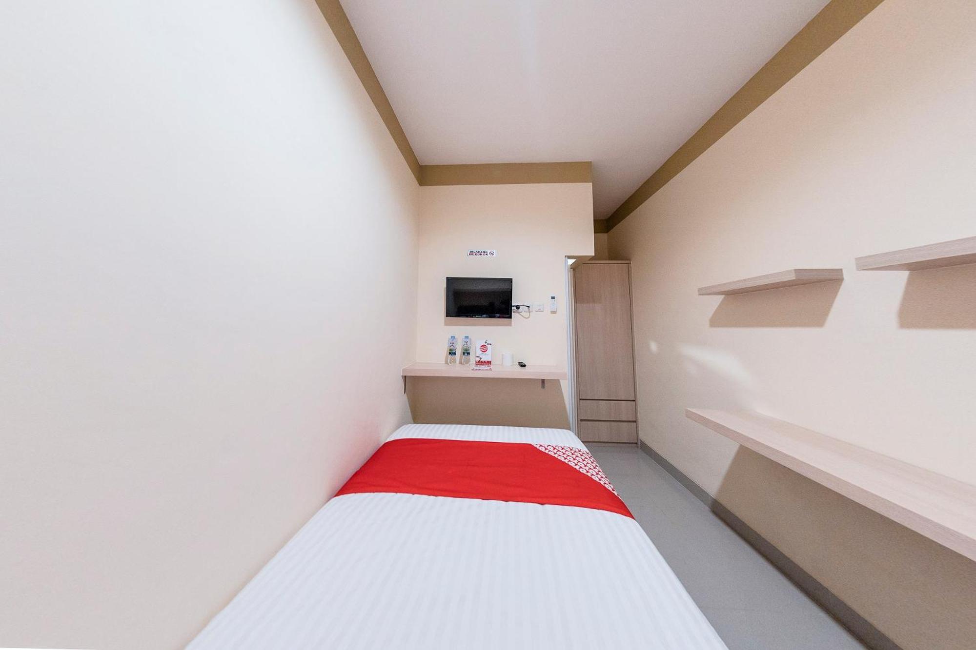 Hotel Oyo 478 Balcon Biru Dżakarta Zewnętrze zdjęcie