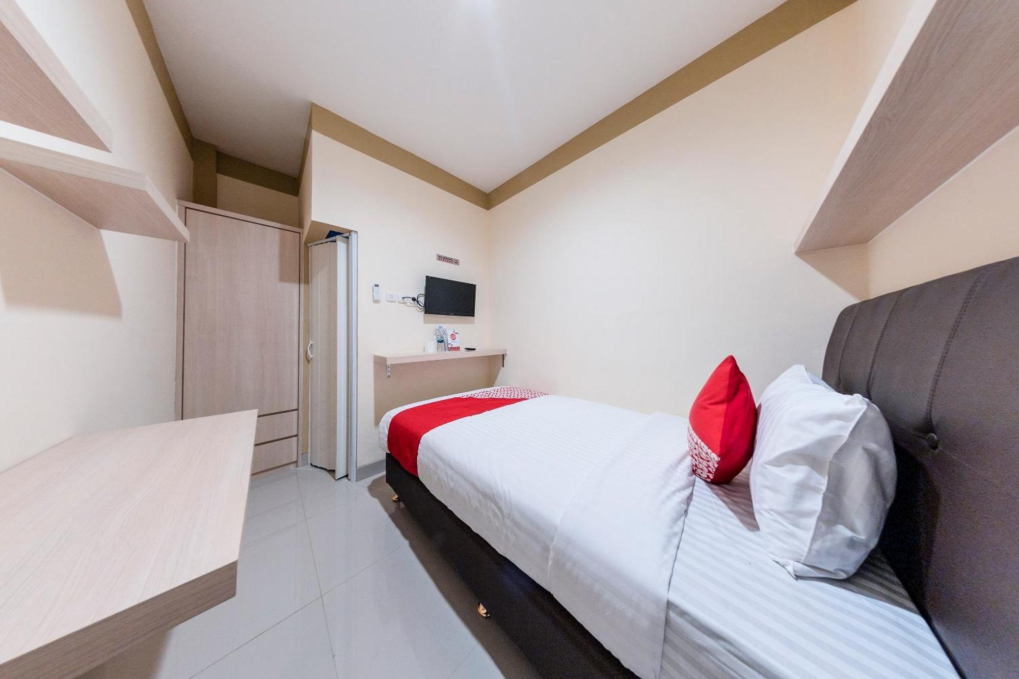 Hotel Oyo 478 Balcon Biru Dżakarta Zewnętrze zdjęcie
